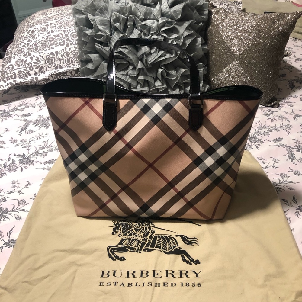 Burberry Tote